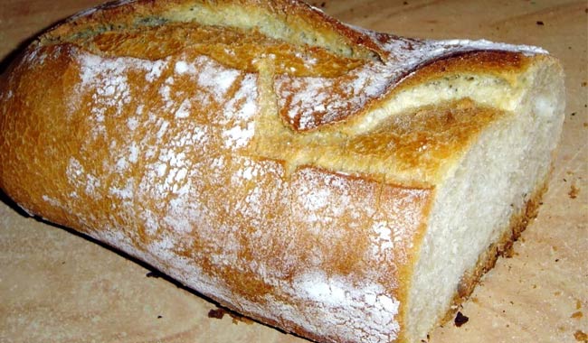 Pane un alimento genuino semplice da realizzare